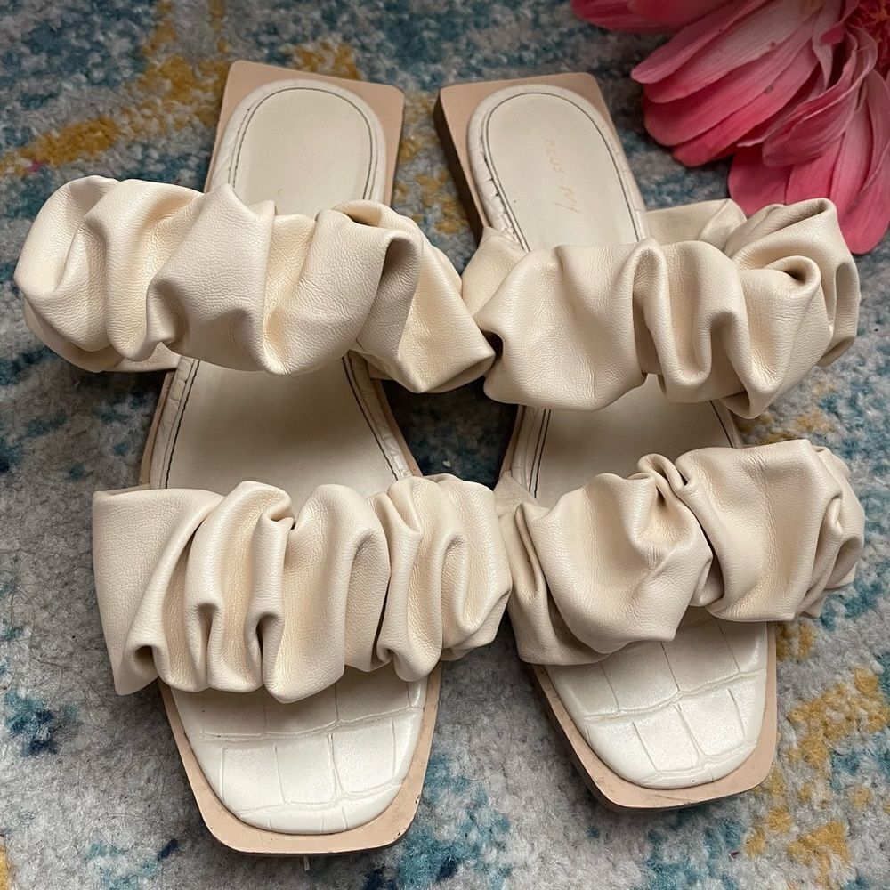 Sam Edelman Circus Iggy Cream Scrunchie Slide Sandals 6.5